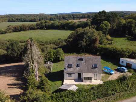 pleyber-christ. maison de 130 m² sans vis-à-vis  belle vue  terrain de 2 858 m² et atelier