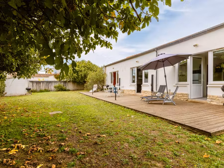 maison de charme aux airs de vacances  entre authenticité et douceur de vivre