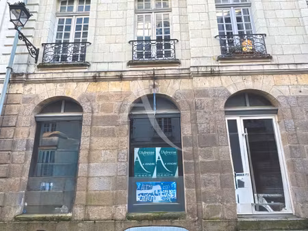 exlusivite quartier feydeau / kervegan murs commerciaux 41 25 m2 sur rue piétonne