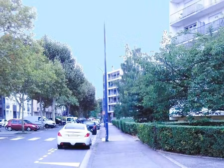 appartement 2 pieces balcon avec place de stationnement privee a louer a metz sablon