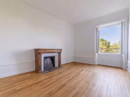 nantes - camus : appartement de type 3 plein de charme