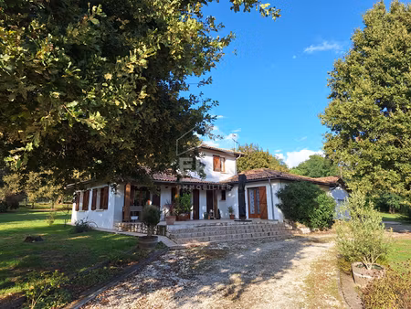 maison individuelle à montpon ménestérol.