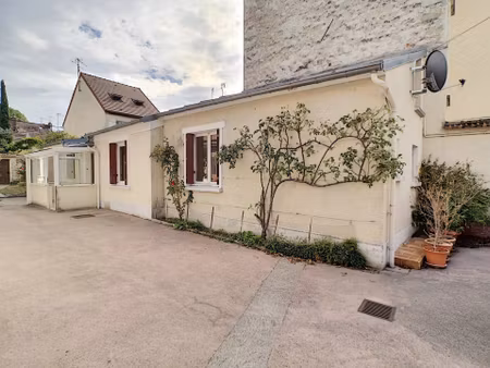 location maison de ville 2 pièces 45 m2 à fontainebleau