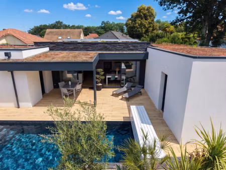 vente maison 4 pièces 150m2 lescar 64230 - 590000 € - surface privée