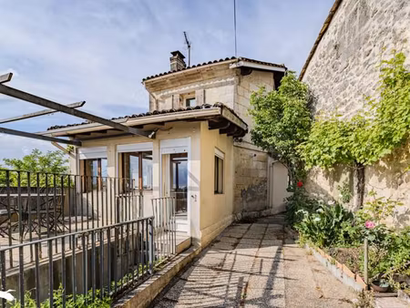maison en pierre de 5 pièces principales