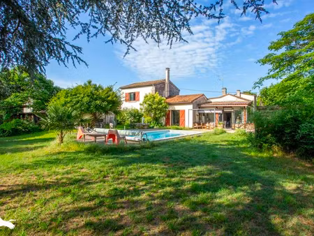 vente maison 5 pièces 179 m² barsac (33720)