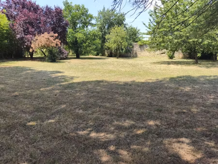 vente terrain 1020 m² saint-romain-de-benet (17600)