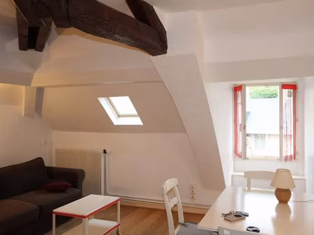 location appartement 1 pièce 19 m² à la charité-sur-loire (58400)