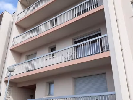 location appartement 1 pièce 28 m² à montluçon (03100)