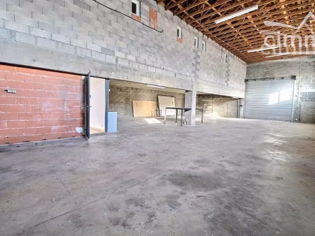 location bureau 5 pièces 343 m² à montblanc (34290)