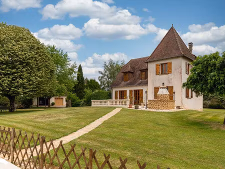 vente maison 6 pièces 131 m² génis (24160)
