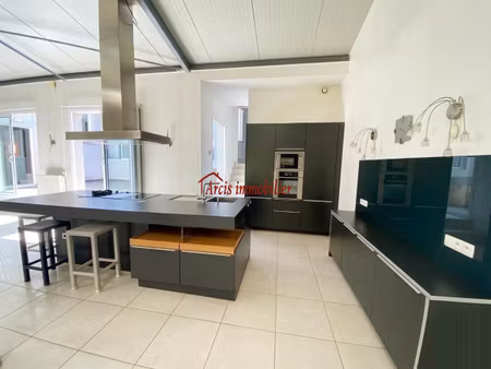 vente immeuble 210 m² mailly-le-camp (10230)
