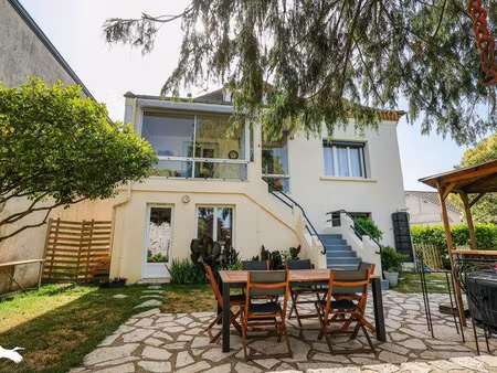 vente maison 7 pièces 230 m² bergerac (24100)