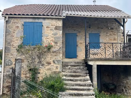 maison en pierre de 3 pièces principales