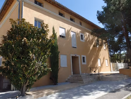 location appartement 3 pièces 54 m² à aix-en-provence (13290)