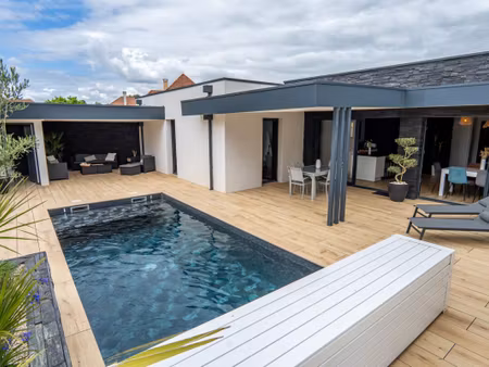 vente maison 5 pièces 150m2 lescar 64230 - 590000 € - surface privée