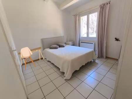 location appartement 1 pièce 16 m² à lambesc (13410)