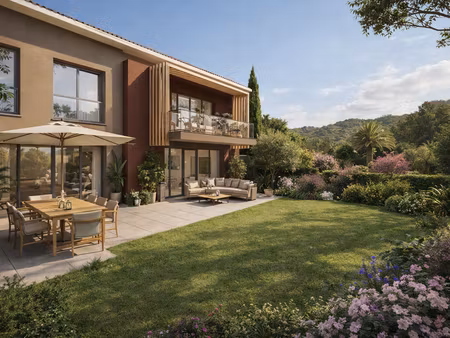 vente appartement 3 pièces 90 m² bormes-les-mimosas (83230)