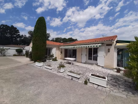 vente maison 5 pièces 158 m² saint-sulpice-de-royan (17200)