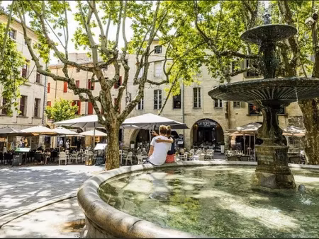 vente commerce uzès (30700)