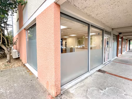 location commerce 107 m² à blagnac (31700)