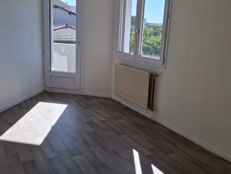 vente appartement 4 pièces 85 m² vénissieux (69200)