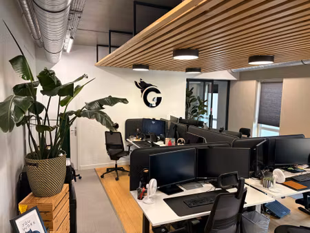location bureau 72 m² à tours (37000)