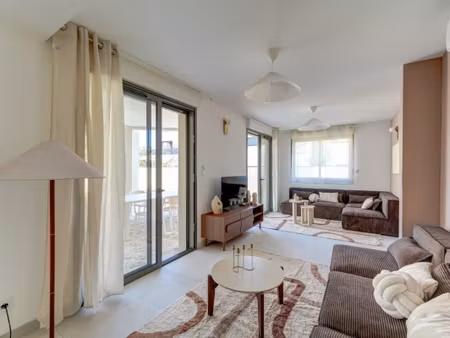 location appartement 1 pièce 13 m² à lyon 3 (69003)