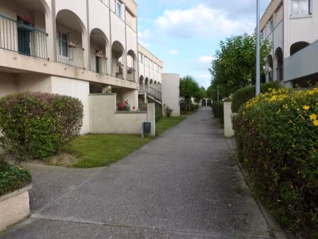 location appartement 3 pièces 72 m² à montigny-le-bretonneux (78180)