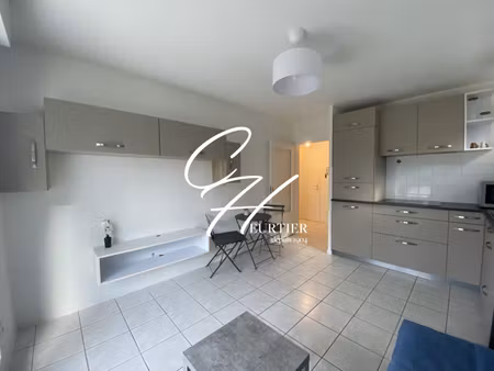 location appartement 1 pièces 23m2 sassenage 38360 - - surface privée