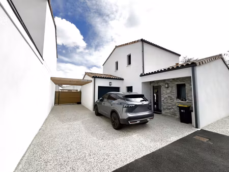 vente maison 4 pièces 90m2 breuillet 17920 - 436800 € - surface privée