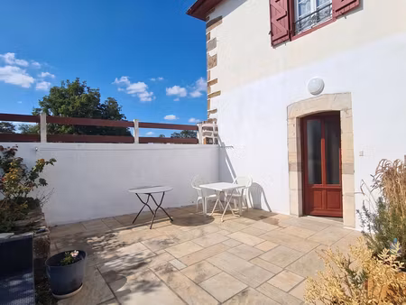 location appartement 2 pièces 41m2 luxe-sumberraute 64120 - 610 € - surface privée