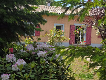 vente maison 4 pièces 160 m² montpezat-sous-bauzon (07560)