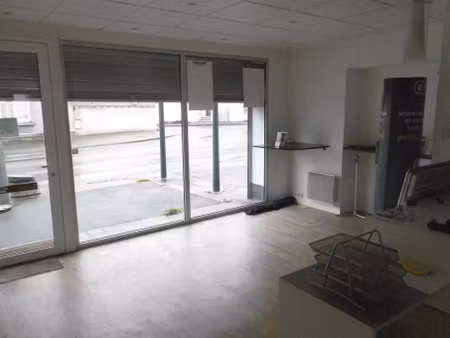 local commercial 41 m2 – trelaze – rue jean jaurès