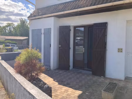 location appartement 2 pièces 43 m² à léognan (33850)