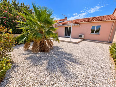 location maison 3 pièces 70 m² à llupia (66300)