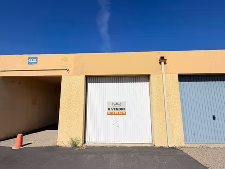 vente parking 20m2 le barcarès 66420 - 45000 € - surface privée
