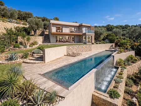 exclusivite vence - terrain à bâtir avec vue mer - pc accord