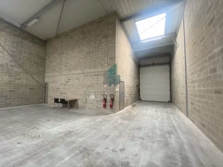 local d'activite a louer