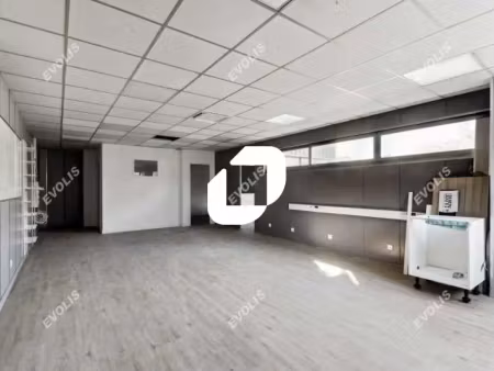 location bureau gentilly 94250