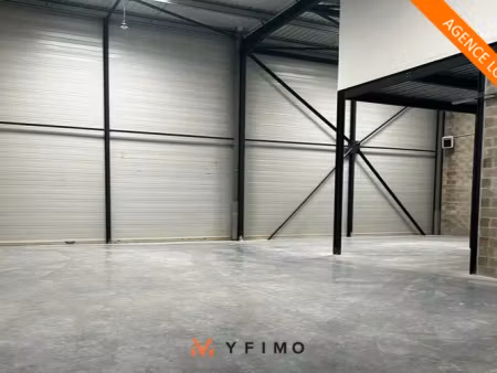 local d'activité et bureaux ne a vendre