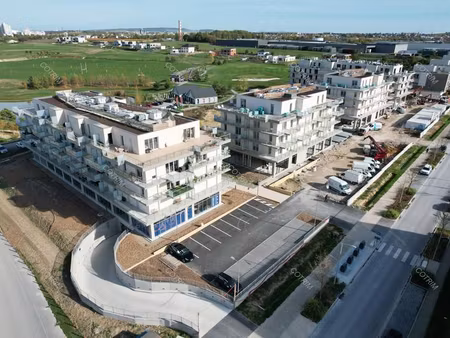 sur le golf avec parkings privatifs