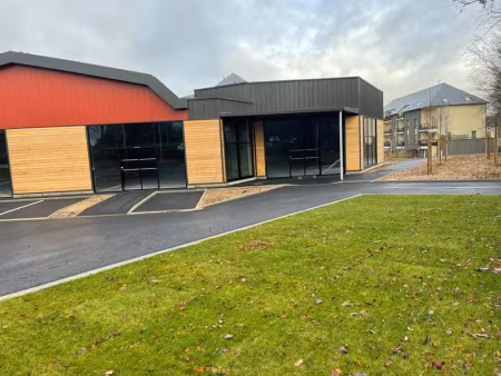 honfleur - local d'activités de 996 m2 à louer