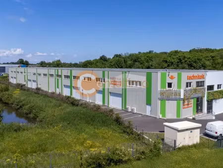 local d'activite - entrepöt a vendre