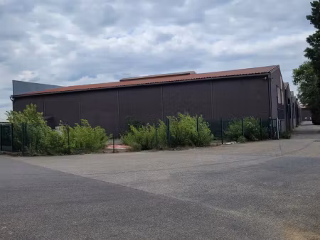 lyon est local d'activité/commercial à vendre