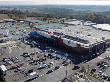 location local commercial galerie 22m² environ