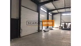 local d'activités de 700m²