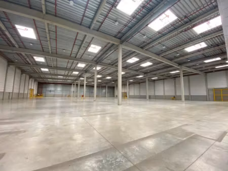 entrepôt de 21868m²