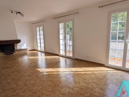 appartement 4 pièces 87m2 avec terrasse et parking privé