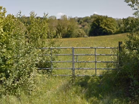 terrain constructible viabilisé à vendre